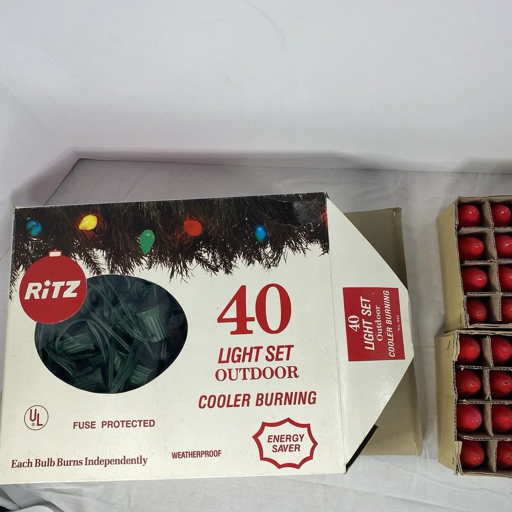 Vintage Ritz Outdoor Christmas Lights Lot of 2 Untested 40 & 36 Red Bulbs